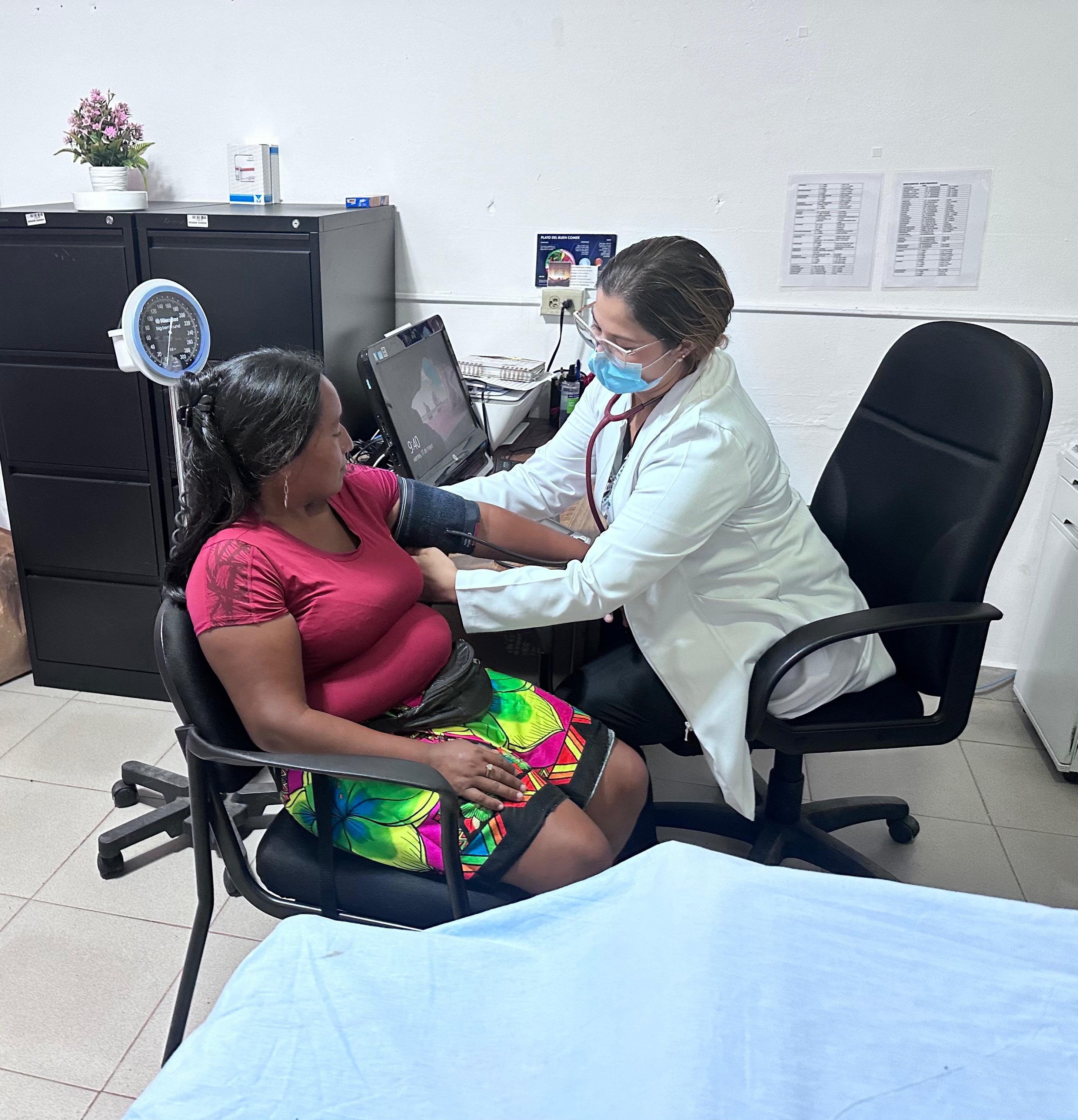 Dra. Elizabeth Castro